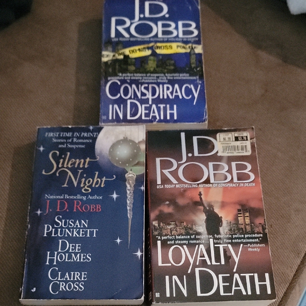 J D Robb Books